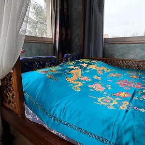 https://vietnamonamour-lisola.italymilanhotels.net